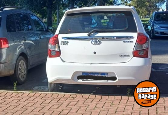 Autos - Toyota 2019 2019 Nafta 74500Km - En Venta