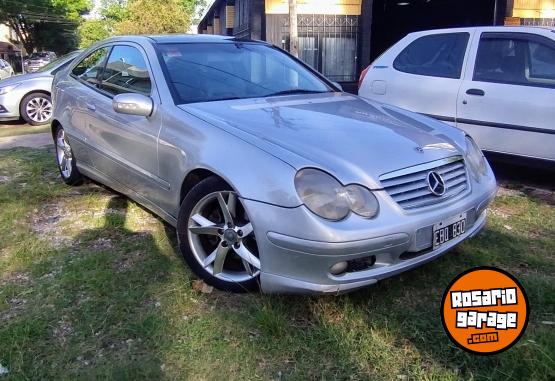 Autos - Mercedes Benz C220 CDI 2003 Nafta 182000Km - En Venta