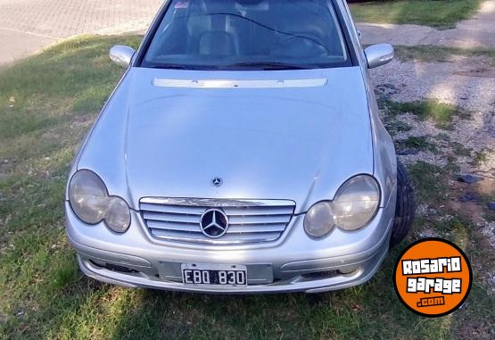 Autos - Mercedes Benz C220 CDI 2003 Nafta 182000Km - En Venta