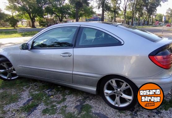 Autos - Mercedes Benz C220 CDI 2003 Nafta 182000Km - En Venta