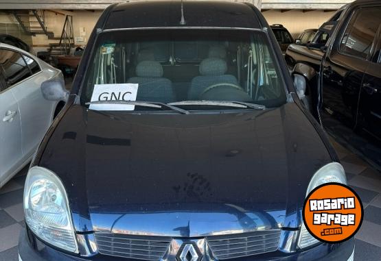 Utilitarios - Renault Kangoo 2011 GNC 220000Km - En Venta