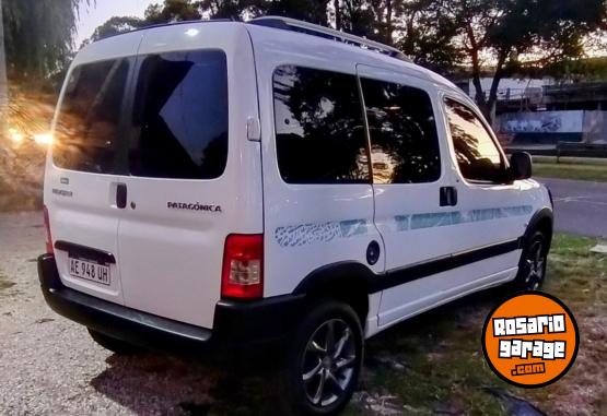 Utilitarios - Peugeot Partner patagnica 2021 Diesel 72000Km - En Venta