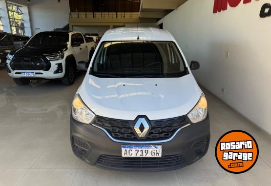 Utilitarios - Renault Kangoo 2018 GNC 161000Km - En Venta