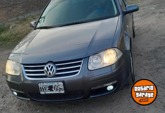 Autos - Volkswagen Bora 2010 Nafta 176000Km - En Venta