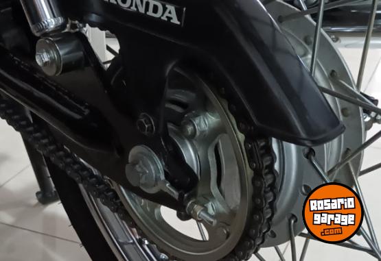 Motos - Honda Esd. 2011 Nafta 24000Km - En Venta