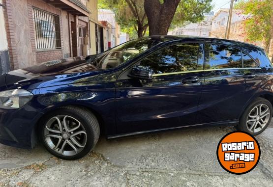 Autos - Mercedes Benz A 200 Urban 2017 Nafta 90000Km - En Venta