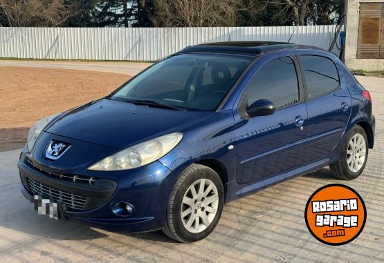 Autos - Peugeot 207 2010 Diesel 145000Km - En Venta