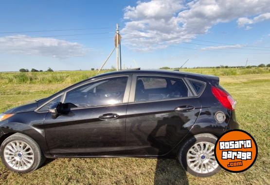 Autos - Ford Fiesta Kinetic SE Plus 2014 Nafta 145000Km - En Venta