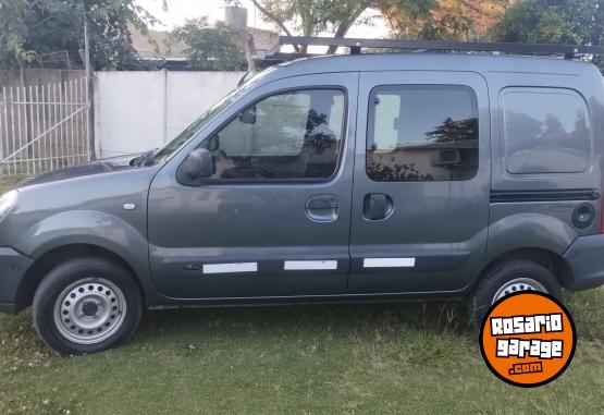 Utilitarios - Renault Kangoo 2017 Nafta 108000Km - En Venta