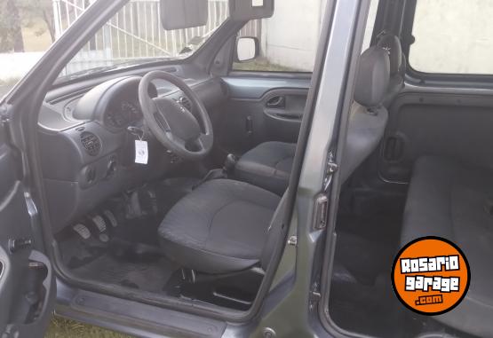 Utilitarios - Renault Kangoo 2017 Nafta 108000Km - En Venta