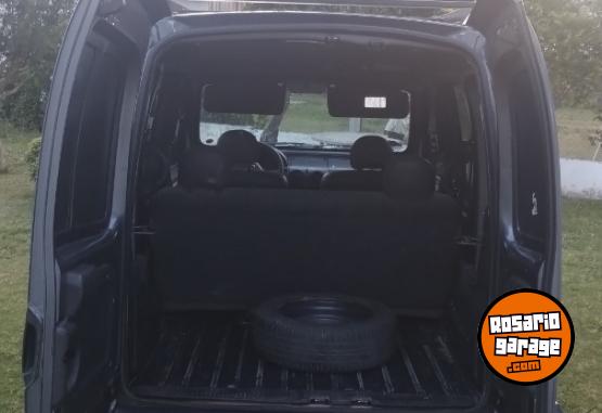 Utilitarios - Renault Kangoo 2017 Nafta 108000Km - En Venta