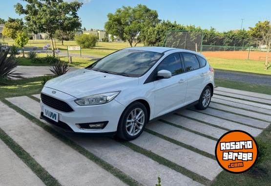 Autos - Ford FOCUS SE 2016 Nafta 117000Km - En Venta