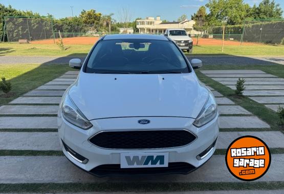 Autos - Ford FOCUS SE 2016 Nafta 117000Km - En Venta