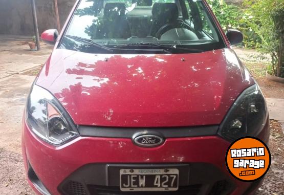 Autos - Ford Fiesta max 2010 Diesel 232000Km - En Venta