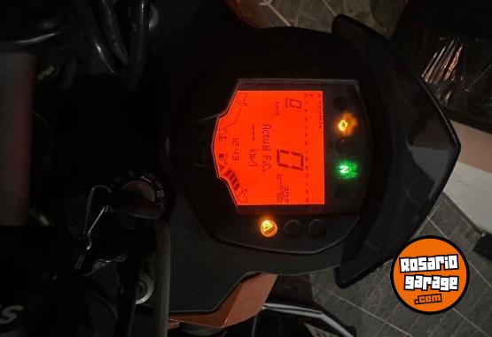 Motos - Ktm Duke 200 2023 Nafta 302Km - En Venta