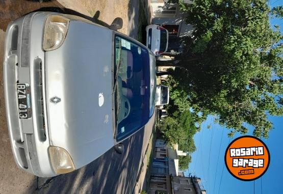 Autos - Renault Clio 1998 Nafta 270000Km - En Venta