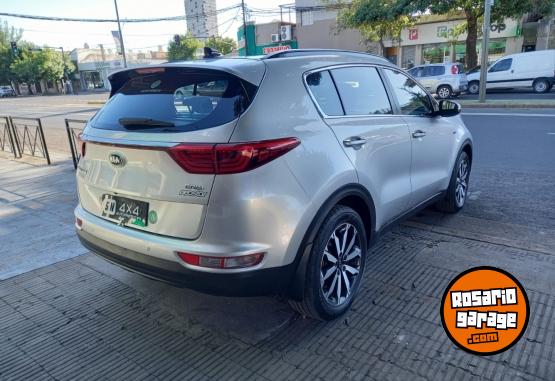 Camionetas - Kia KIA SPORTAGE CRDI 2018 Diesel 130000Km - En Venta