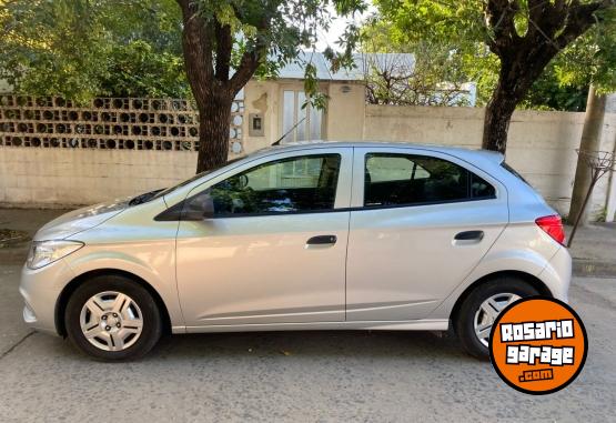 Autos - Chevrolet Onix joy + 2019 Nafta 70000Km - En Venta