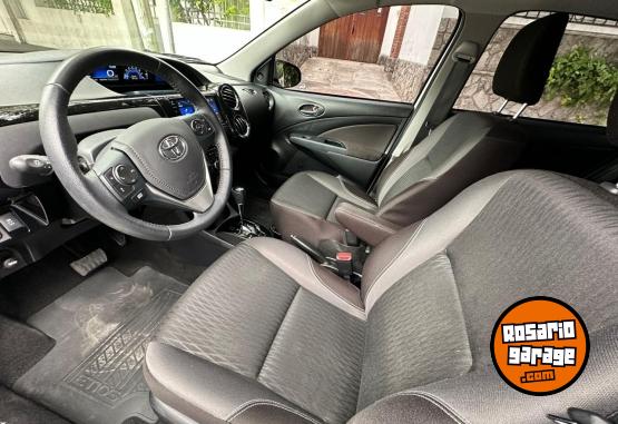 Autos - Toyota ETIOS XLS 2023 Nafta 27000Km - En Venta