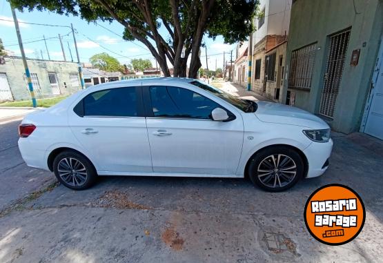 Autos - Peugeot 301 Allure 2017 Nafta 60000Km - En Venta