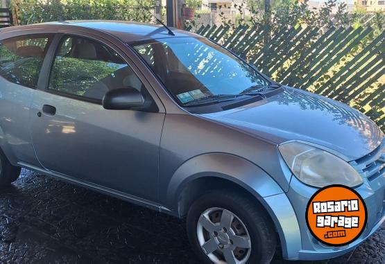 Autos - Ford ka fly plus 2009 Nafta 105000Km - En Venta