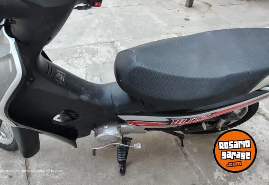 Motos - Motomel Blitz 2022 Nafta 6900Km - En Venta