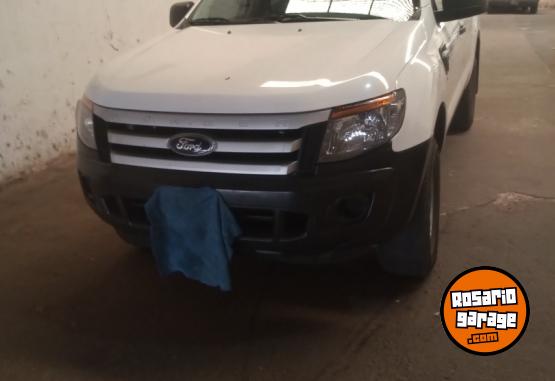 Camionetas - Ford Ranger 2015 Diesel 130000Km - En Venta