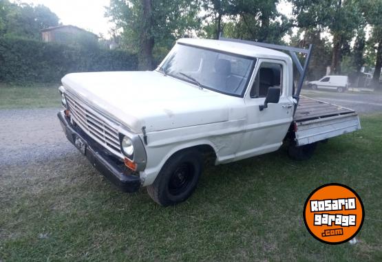 Camionetas - Ford F100 punta diamante 1982 Diesel 111111Km - En Venta