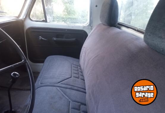 Camionetas - Ford F100 punta diamante 1982 Diesel 111111Km - En Venta