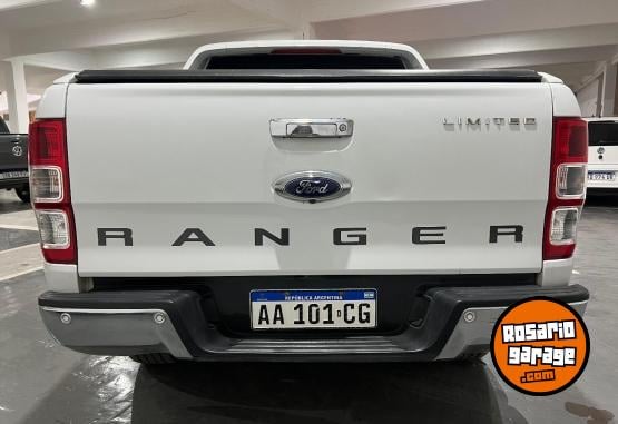 Camionetas - Ford RANGER LTD 3.0TDI 4x4 AT 2016 Diesel 129329Km - En Venta