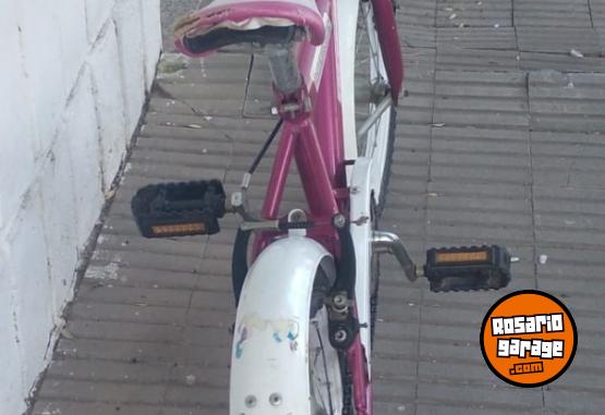 Deportes - SPORT MOTO: BICICLETA DE NENA RODADO: 16 MARCA: LAS CHICAS SUPER PODEROSAS EXCELENTE ESTADO - En Venta