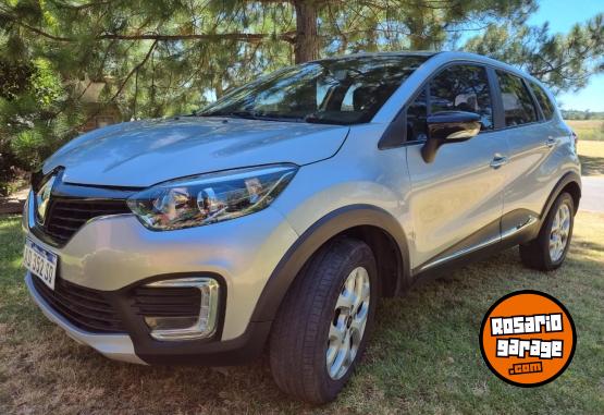 Autos - Renault Captur zen 2019 Nafta 84000Km - En Venta