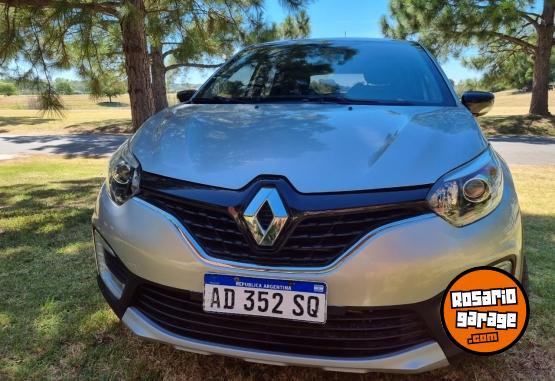 Autos - Renault Captur zen 2019 Nafta 84000Km - En Venta