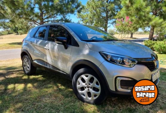 Autos - Renault Captur zen 2019 Nafta 84000Km - En Venta