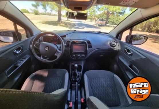 Autos - Renault Captur zen 2019 Nafta 84000Km - En Venta