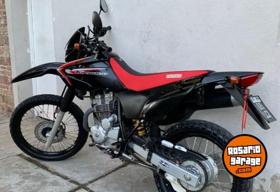 Motos - Honda Tornado 2015 Nafta 21000Km - En Venta