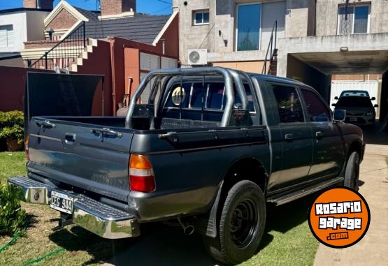 Camionetas - Mitsubishi L200 1998 Diesel 300000Km - En Venta