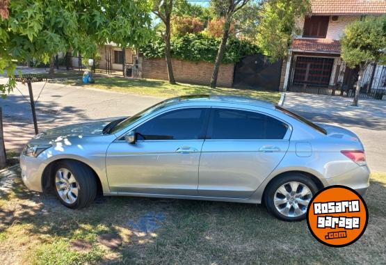 Autos - Honda Accord v6 2008 Nafta 219000Km - En Venta