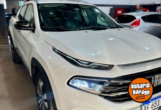 Camionetas - Fiat TORO VOLCANO 4X4 2.0 TD 2022 Diesel 26000Km - En Venta