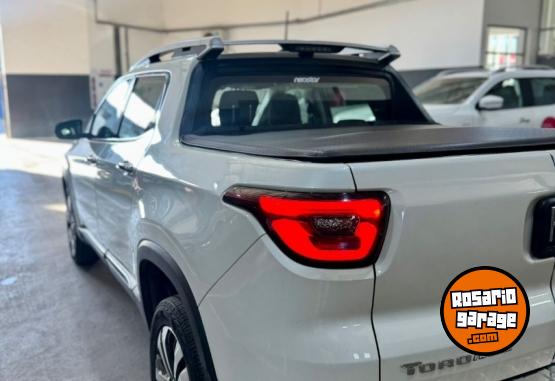 Camionetas - Fiat TORO VOLCANO 4X4 2.0 TD 2022 Diesel 26000Km - En Venta