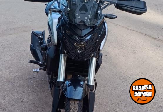 Motos - Bajaj DOMINAR 250 C.C 2023 Nafta 9200Km - En Venta