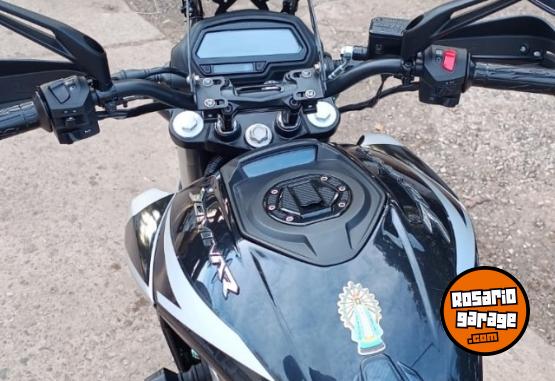 Motos - Bajaj DOMINAR 250 C.C 2023 Nafta 9200Km - En Venta