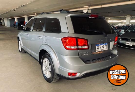 Camionetas - Dodge Journey sxt 2.4 AT  tope 2017 Nafta 95000Km - En Venta