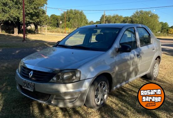 Autos - Renault Logan 2012 Nafta 300000Km - En Venta