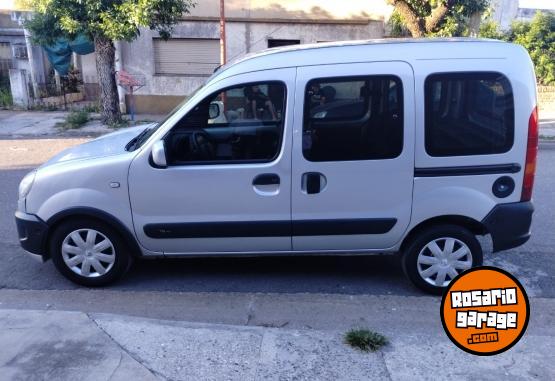 Utilitarios - Renault KANGOO AUTH. PLUS 2PL 2015 GNC 113000Km - En Venta