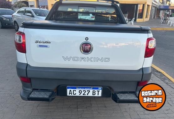 Utilitarios - Fiat Strada 2018 GNC 99000Km - En Venta