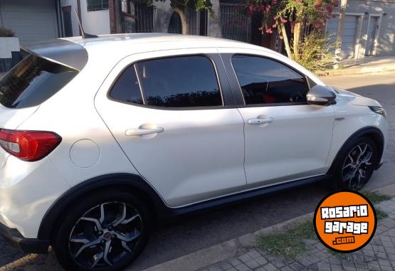 Autos - Fiat Argo HGT 2018 Nafta 61300Km - En Venta