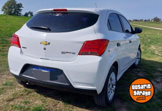 Autos - Chevrolet Lt 2017 Nafta 80000Km - En Venta