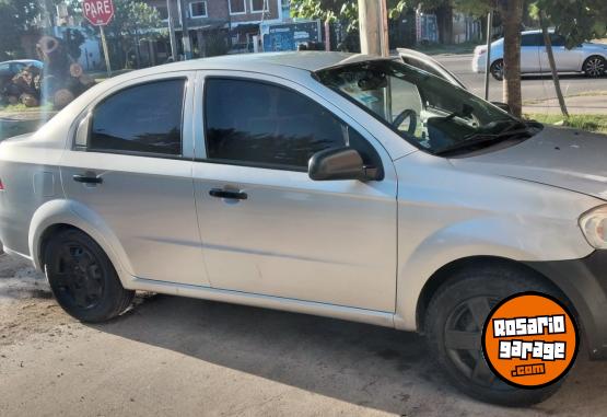 Autos - Chevrolet Aveo 2011 GNC 280000Km - En Venta