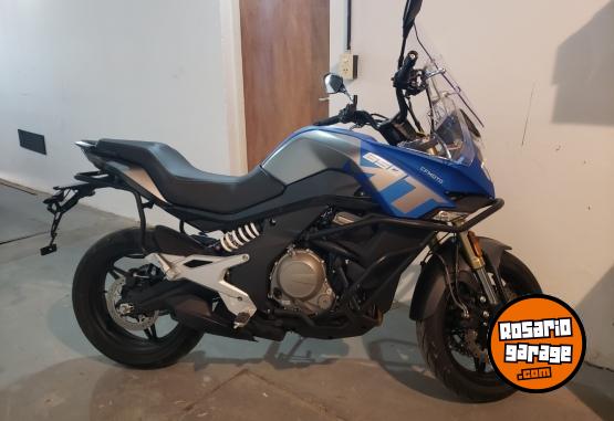 Motos - CF 650 MT 2023 Nafta 5100Km - En Venta